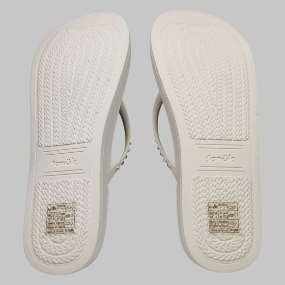 Sanuk NWOT Funshine Gem Crystal Coral Studded Women's Sandals Flip Flop Size 10 - Picture 6 of 7